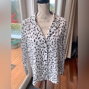 Long sleeve button up size L blouse